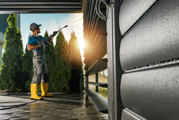 Best Garage Pressure Washing  in Pymatuning Central, PA